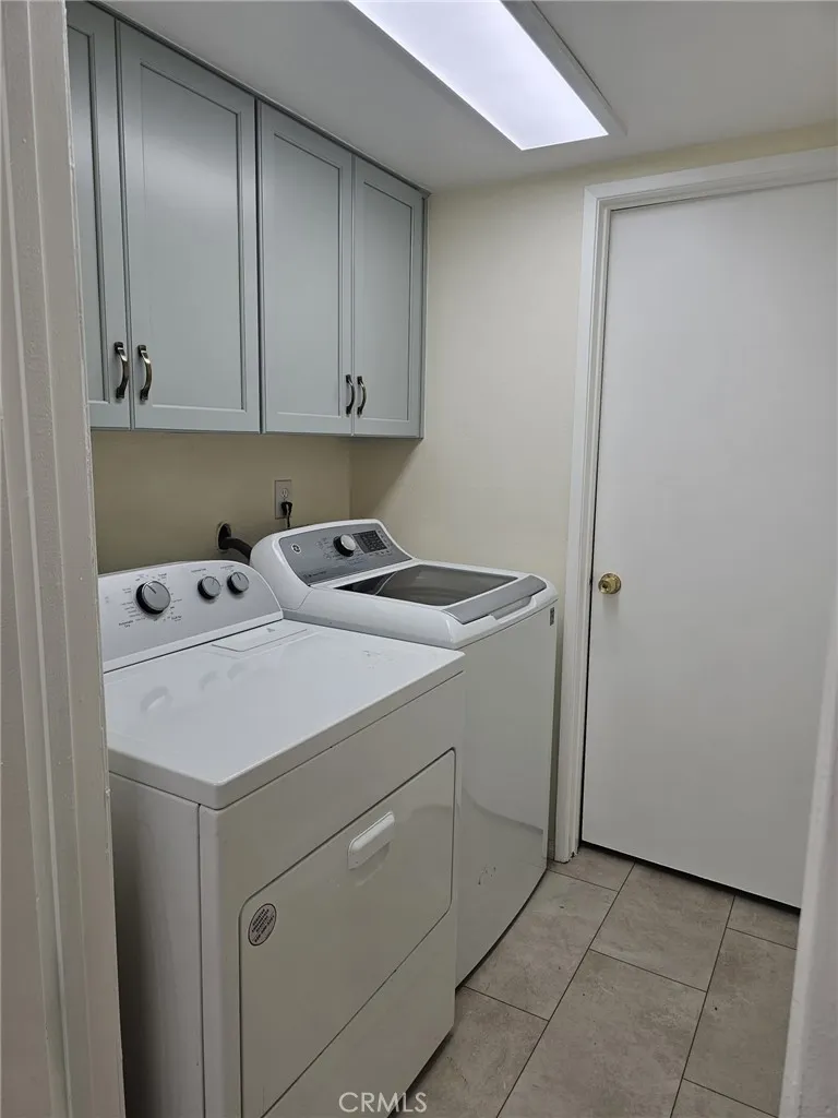8039 Puritan Downey, CA 90242