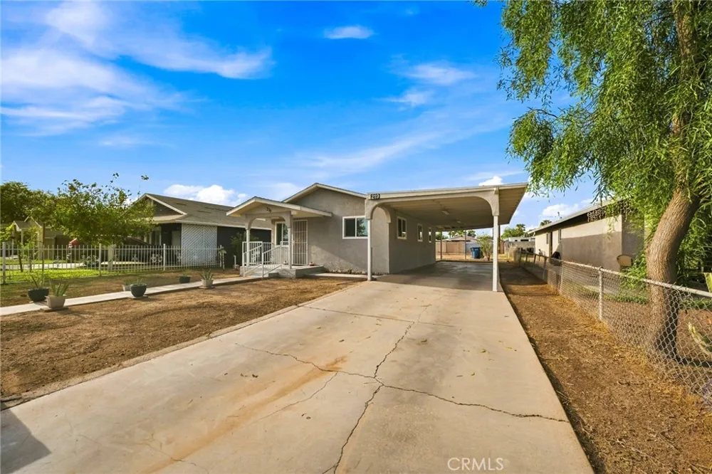 219 E Brighton El Centro, CA 92243