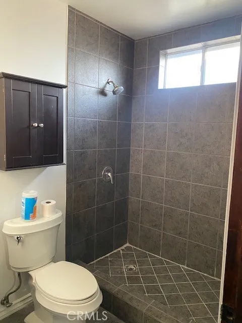 6550 Southside East Los Angeles, CA 90022