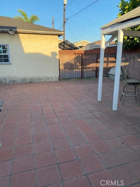 6550 Southside East Los Angeles, CA 90022