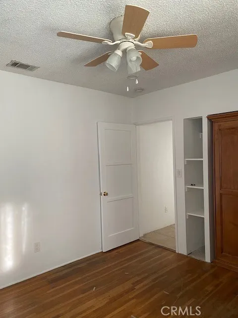 6550 Southside East Los Angeles, CA 90022