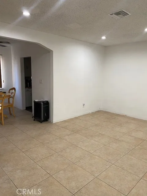6550 Southside East Los Angeles, CA 90022