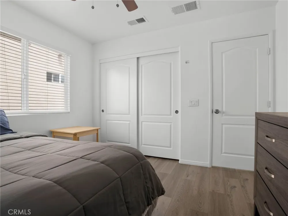3854 Bluff Perris, CA 92571
