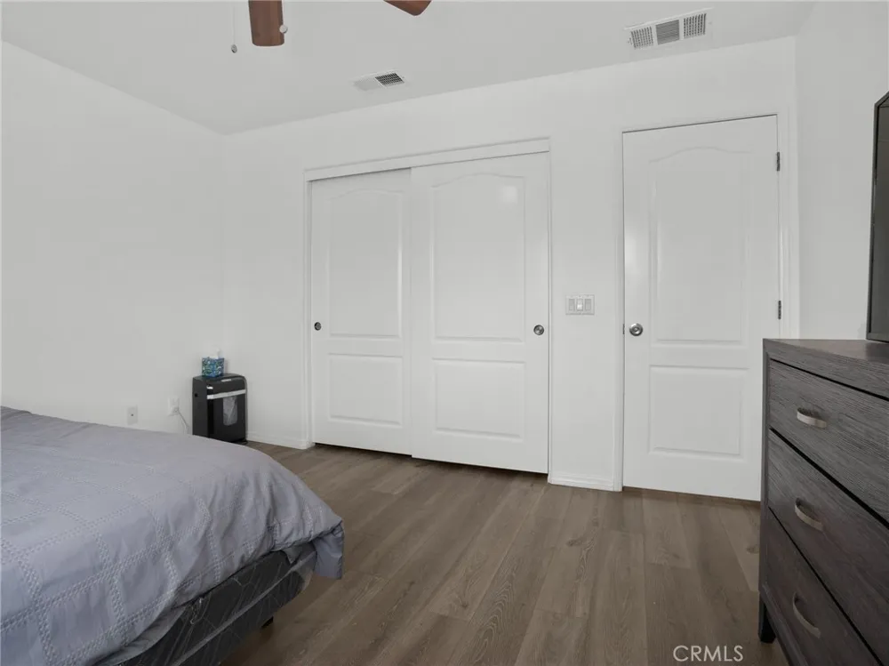 3854 Bluff Perris, CA 92571