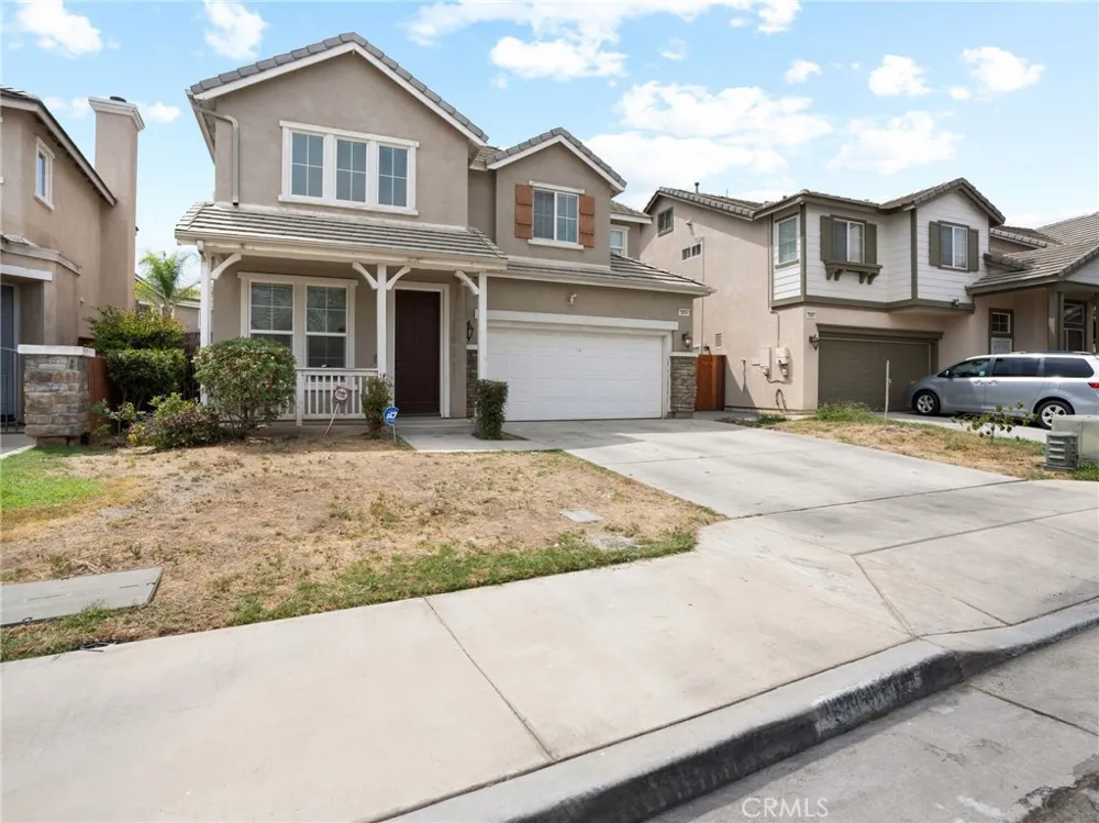 3854 Bluff Perris, CA 92571