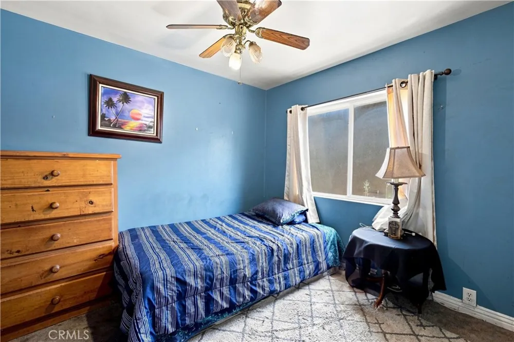 5017 Harbor Commerce, CA 90040