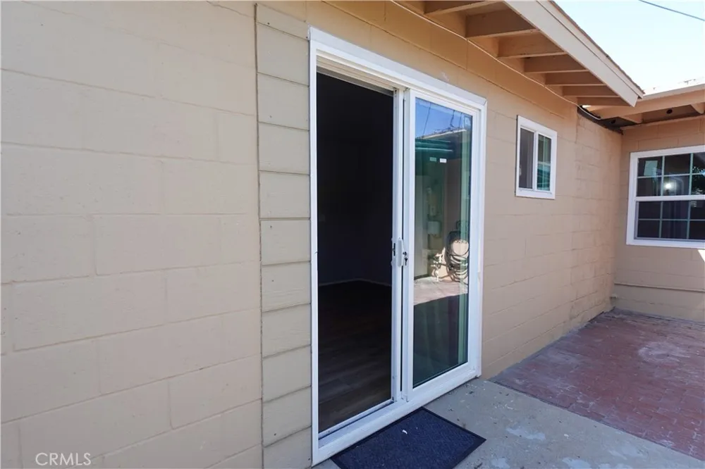 14010 Dunton Whittier, CA 90605