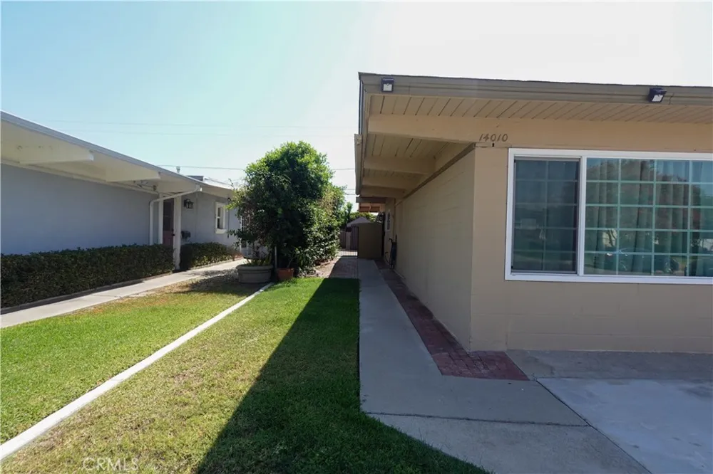 14010 Dunton Whittier, CA 90605