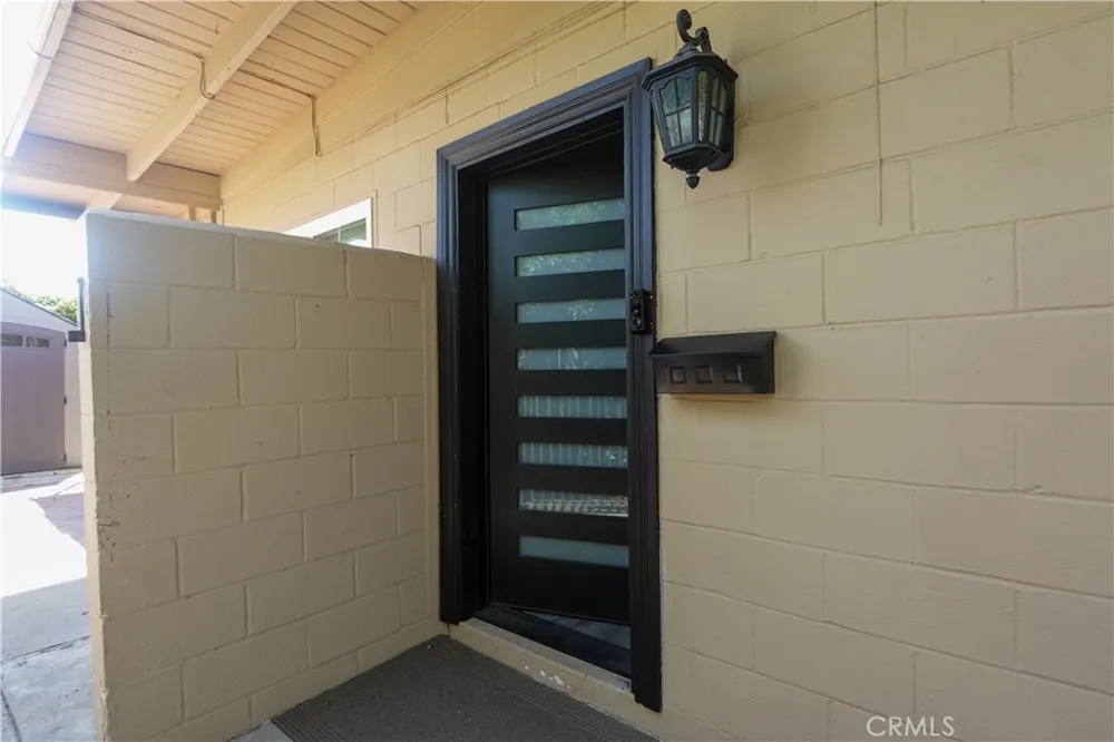 14010 Dunton Whittier, CA 90605