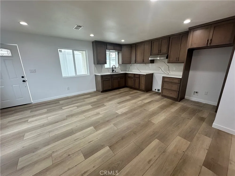 1318 W 131st #A Compton, CA 90222