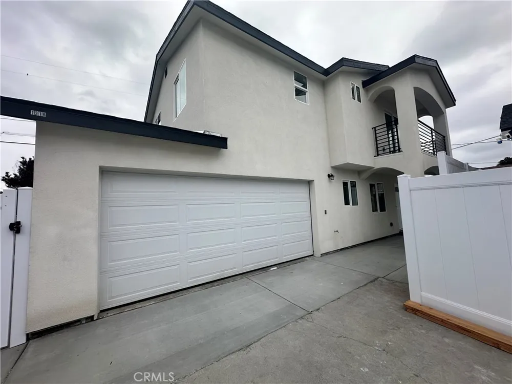 1318 W 131st #A Compton, CA 90222