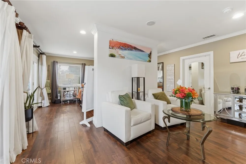 520 W Hermosa Fullerton, CA 92835