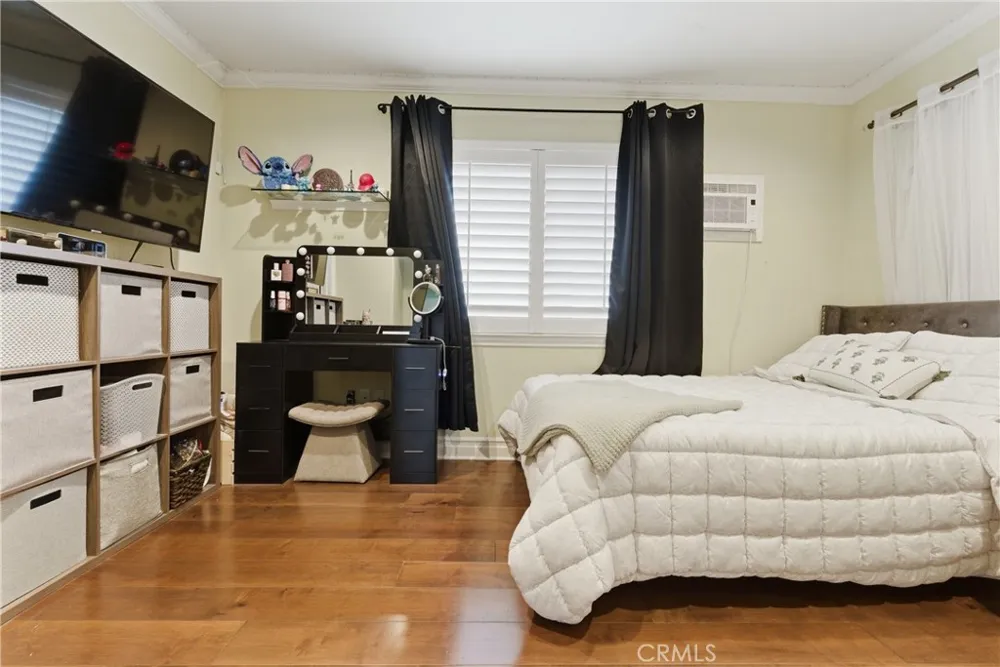 520 W Hermosa Fullerton, CA 92835