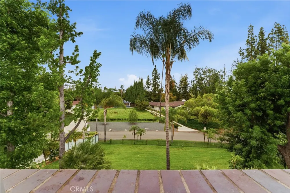 520 W Hermosa Fullerton, CA 92835