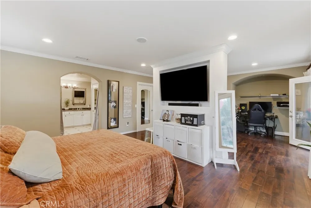 520 W Hermosa Fullerton, CA 92835