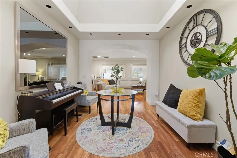 520 W Hermosa Fullerton, CA 92835