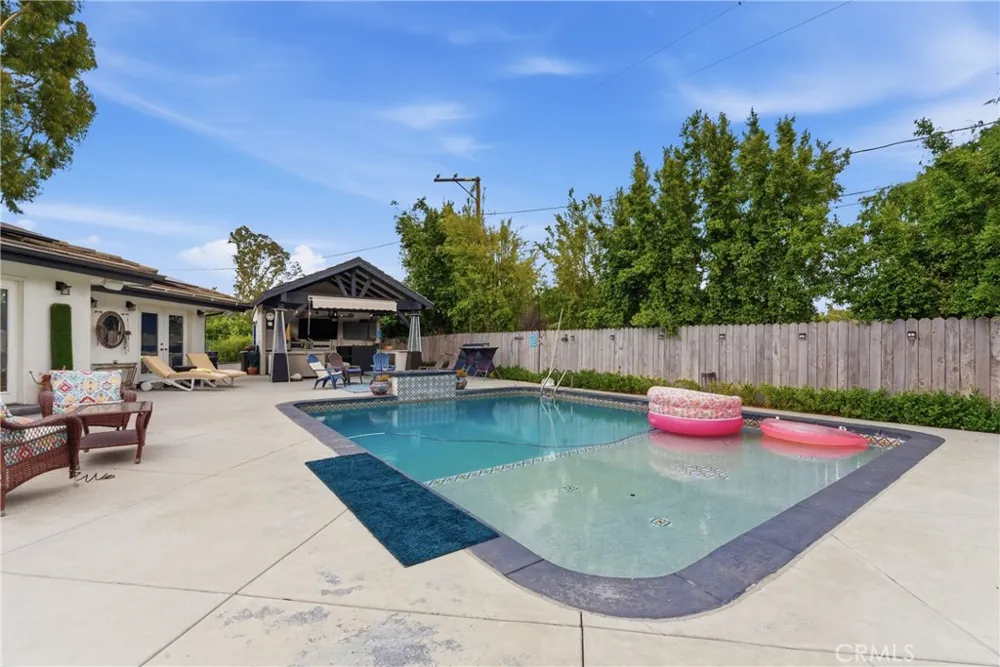520 W Hermosa Fullerton, CA 92835