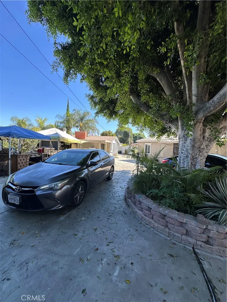 429 Jansu Pomona, CA 91768