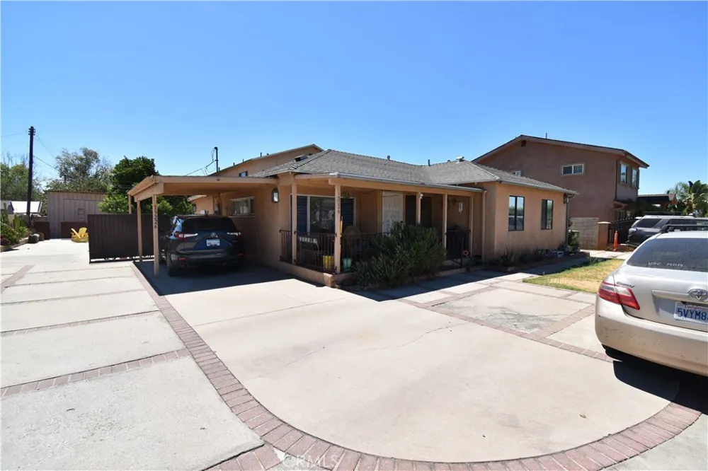13226 Bromwich Arleta, CA 91331