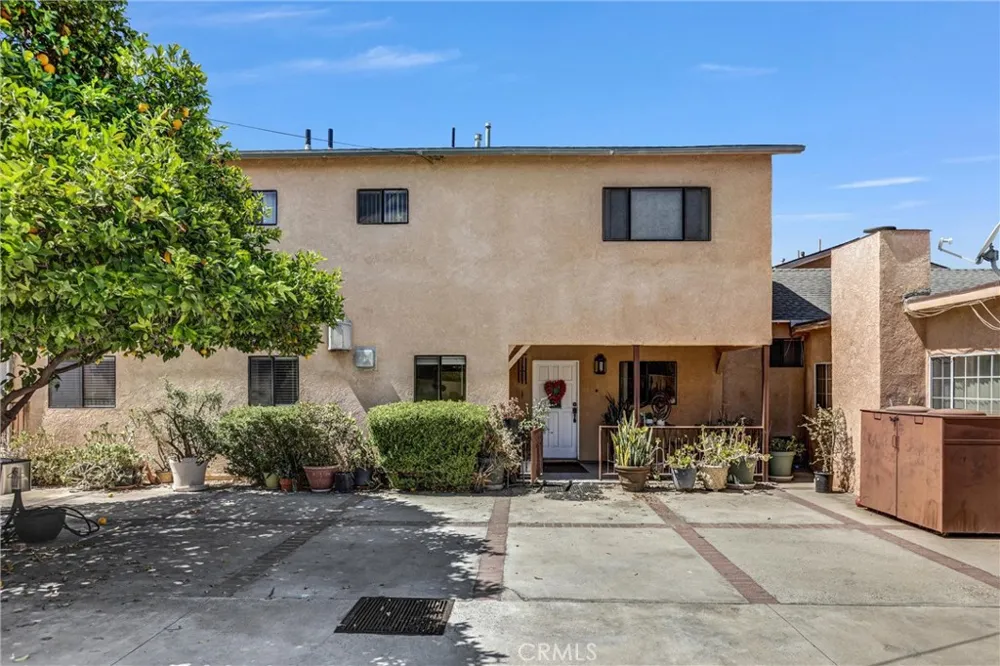 13226 Bromwich Arleta, CA 91331