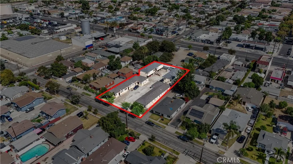 3823 Walnut Cudahy, CA 90201