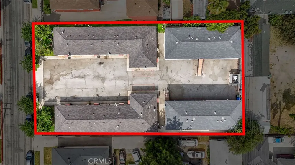 3823 Walnut Cudahy, CA 90201