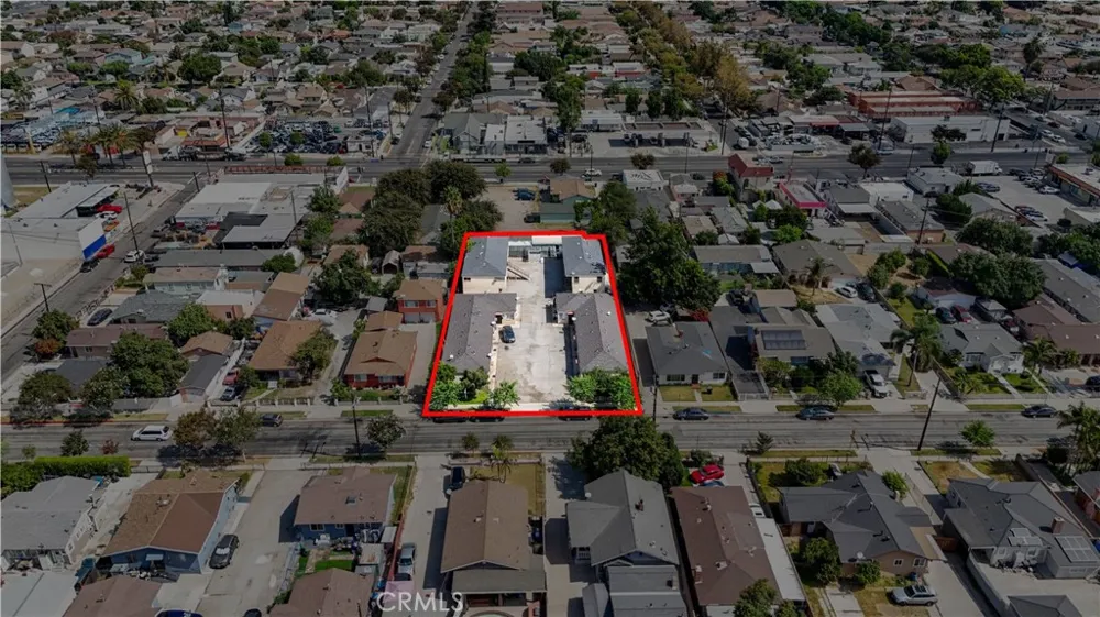 3823 Walnut Cudahy, CA 90201