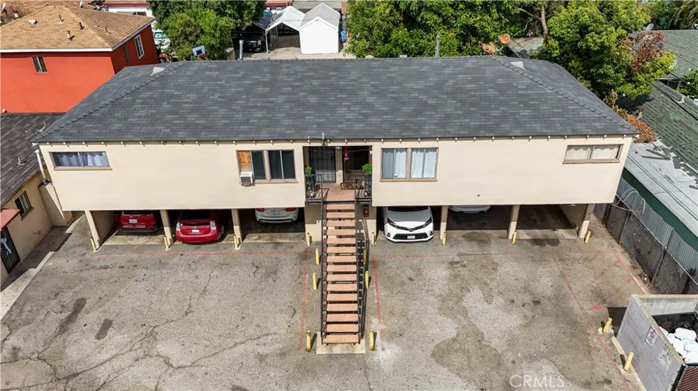 3823 Walnut Cudahy, CA 90201