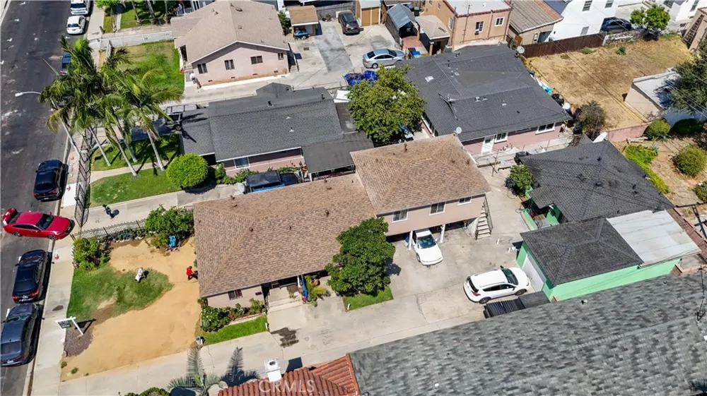4959 E 60th Maywood, CA 90270