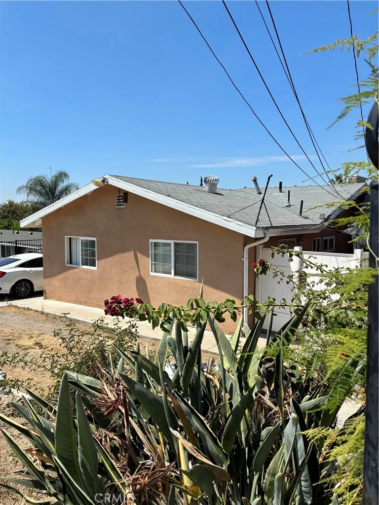 233 Winton La Puente, CA 91744