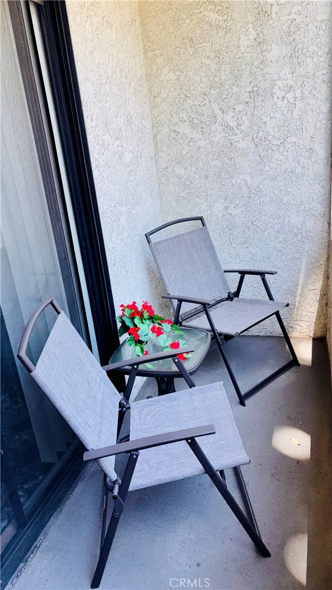 720 W 4th #114 Long Beach, CA 90802