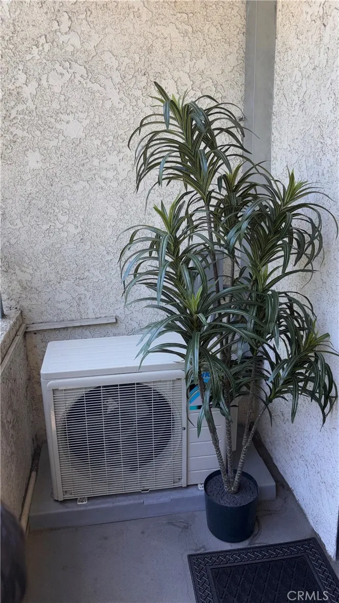 720 W 4th #114 Long Beach, CA 90802