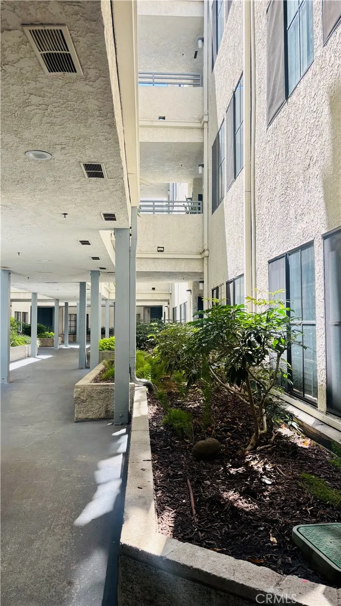 720 W 4th #114 Long Beach, CA 90802