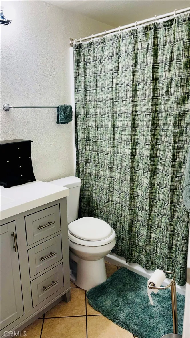 720 W 4th #114 Long Beach, CA 90802