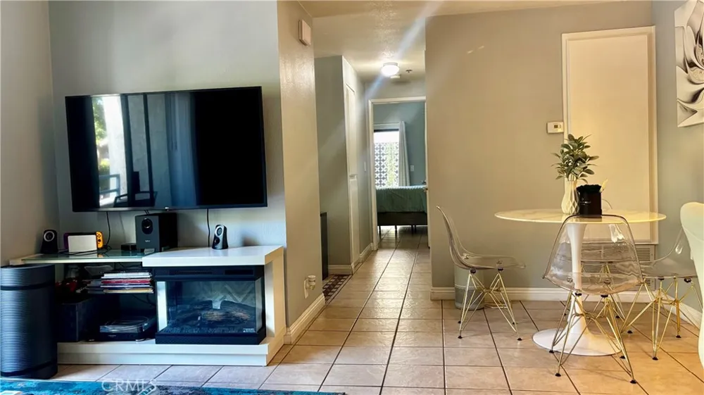 720 W 4th #114 Long Beach, CA 90802
