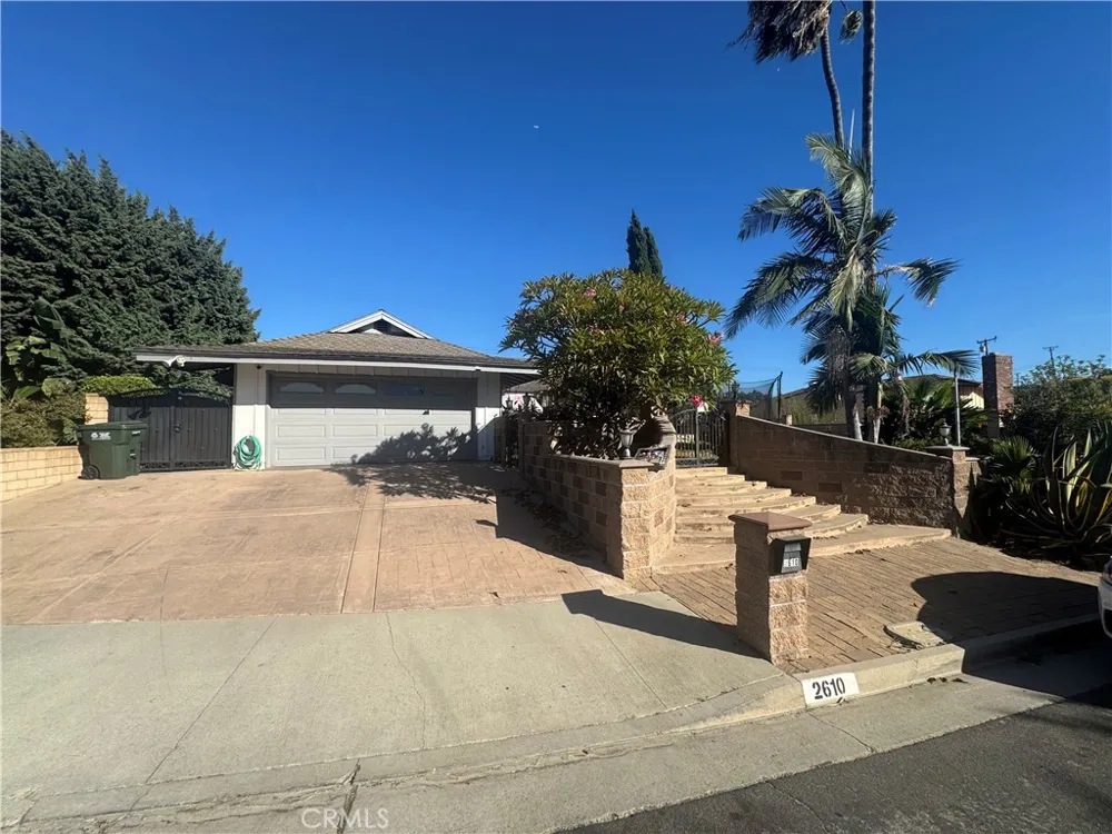 2610 El Volcan Hacienda Heights, CA 91745