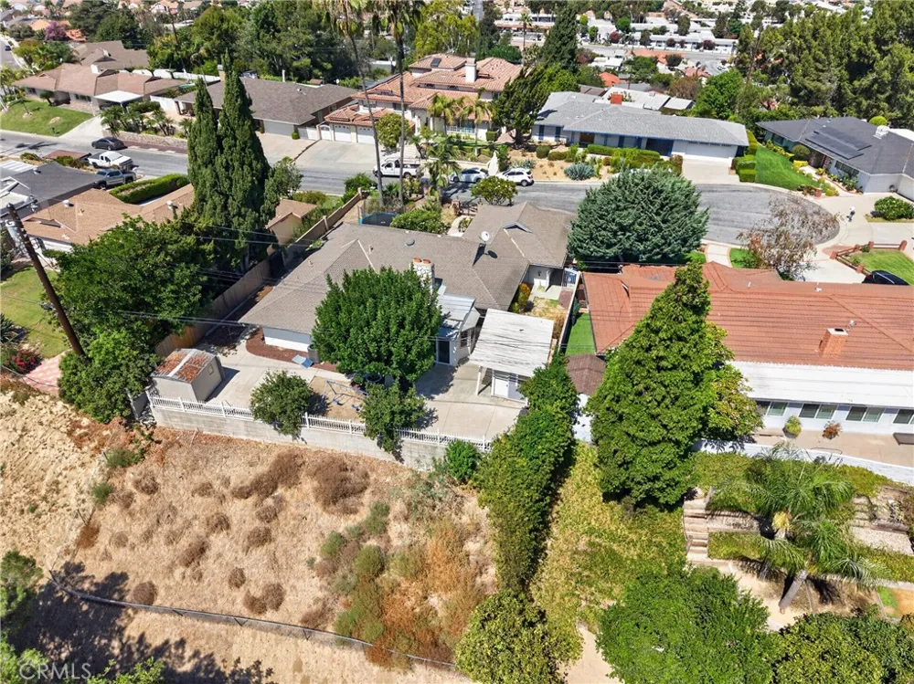 2610 El Volcan Hacienda Heights, CA 91745