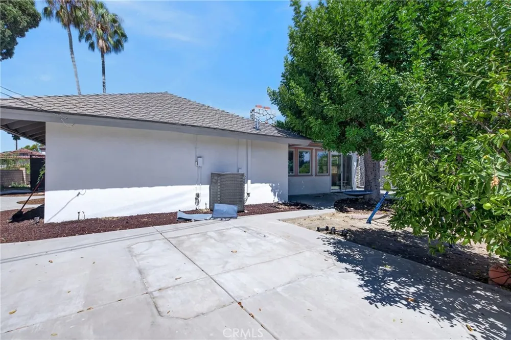 2610 El Volcan Hacienda Heights, CA 91745
