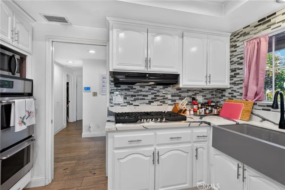 2610 El Volcan Hacienda Heights, CA 91745