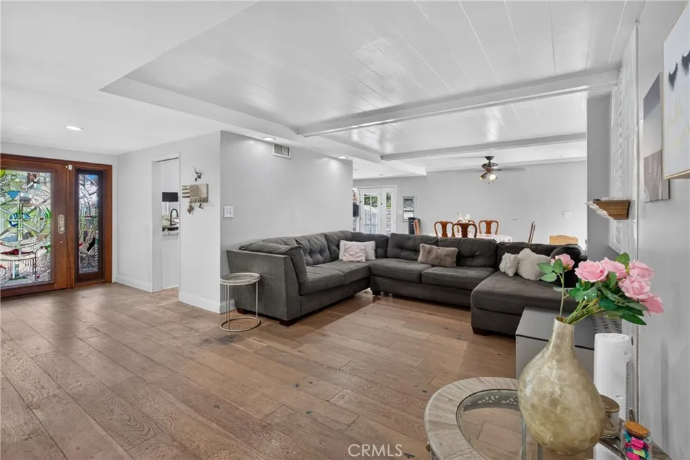 2610 El Volcan Hacienda Heights, CA 91745