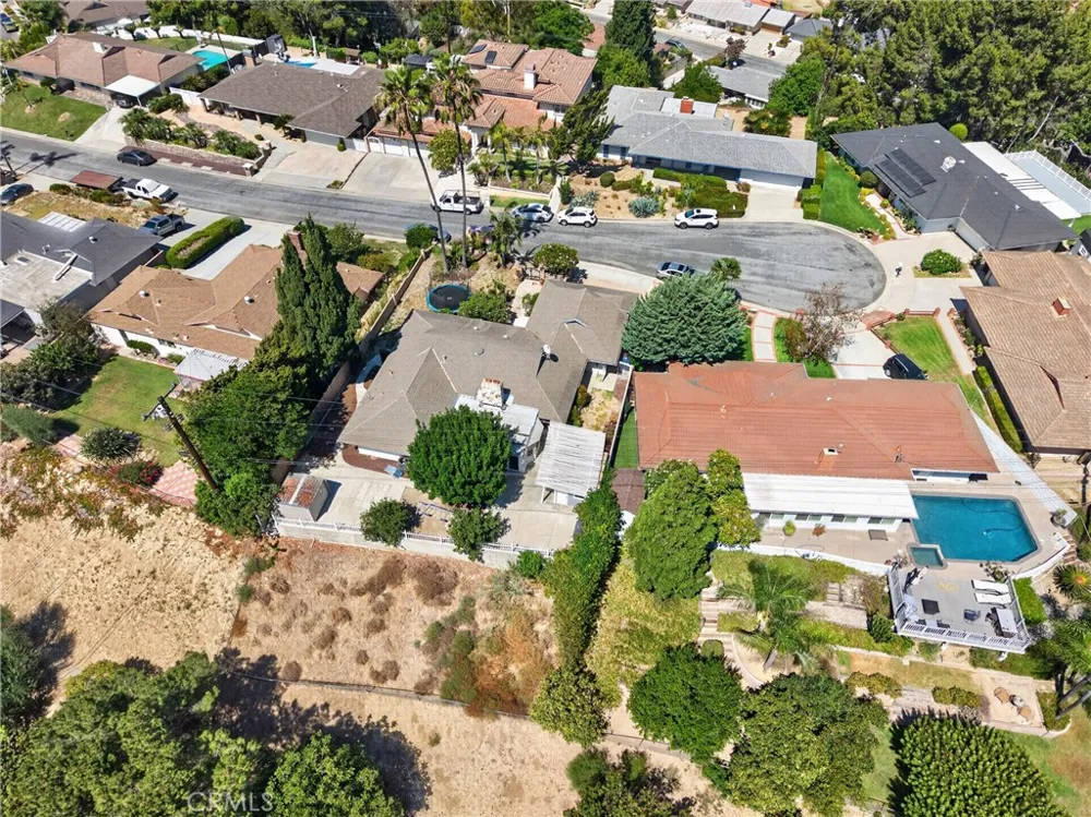 2610 El Volcan Hacienda Heights, CA 91745