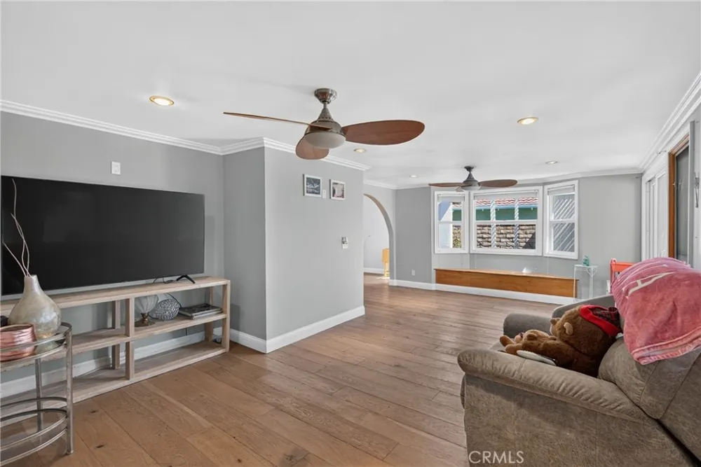 2610 El Volcan Hacienda Heights, CA 91745