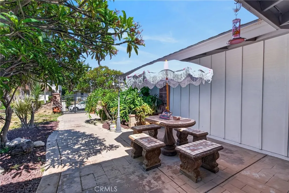 2610 El Volcan Hacienda Heights, CA 91745