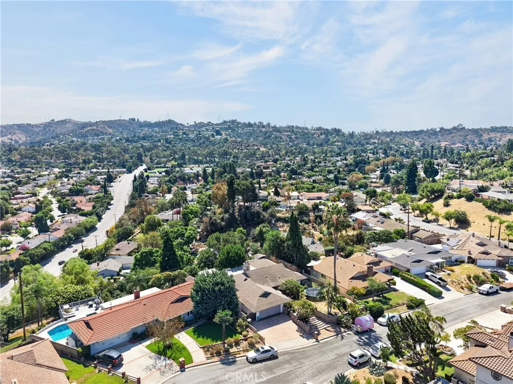 2610 El Volcan Hacienda Heights, CA 91745