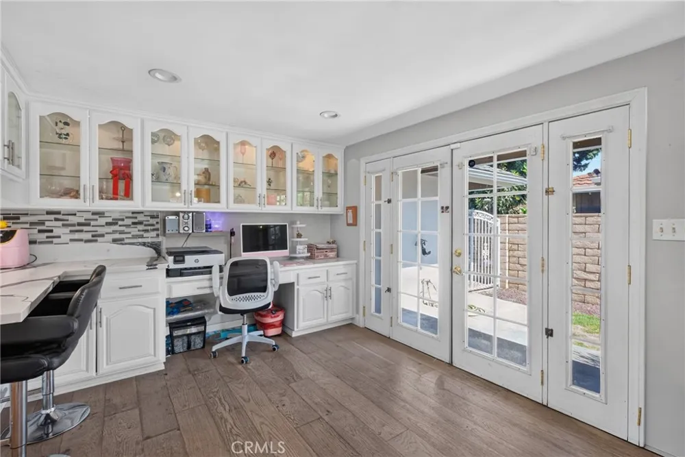 2610 El Volcan Hacienda Heights, CA 91745