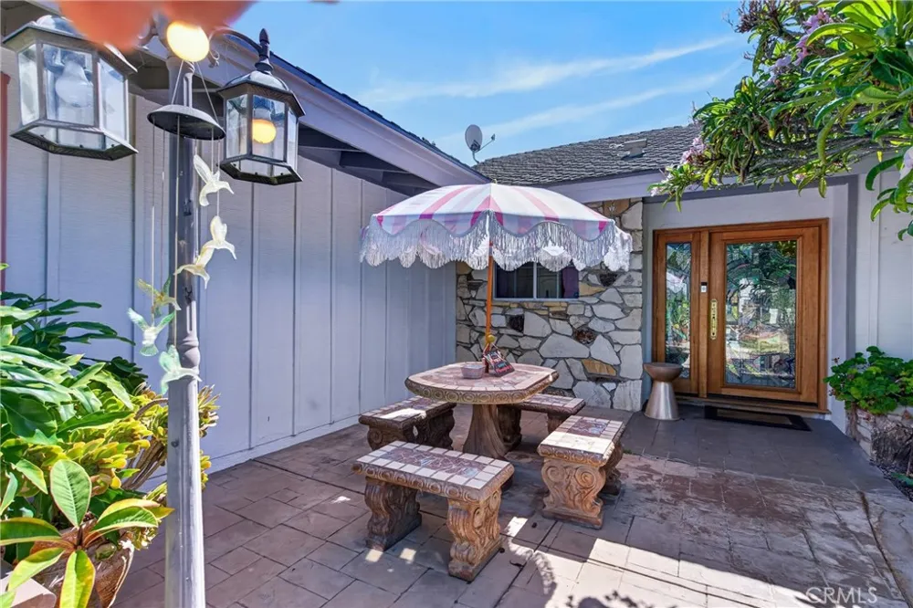 2610 El Volcan Hacienda Heights, CA 91745