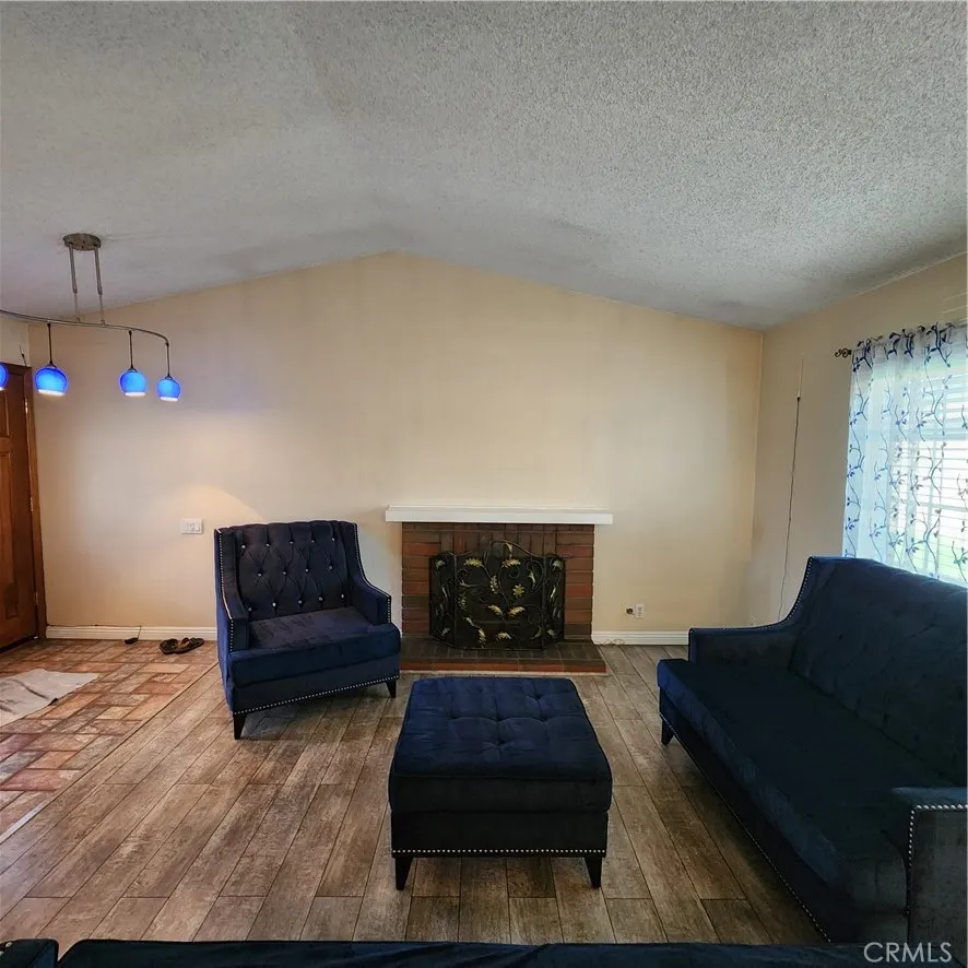 5573 Pueblo Court Commerce, CA 90040