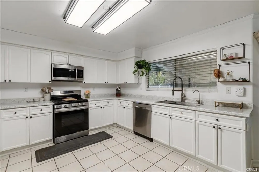 42252 Blueflax Lancaster, CA 93536