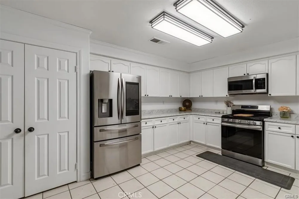 42252 Blueflax Lancaster, CA 93536