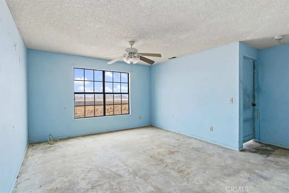 8885 Corto Road Apple Valley, CA 92308